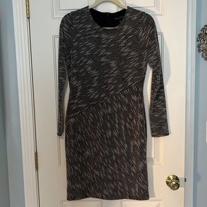 NWT Banana Republic Fully Lined Black and White Long  Sleeved Dress 4